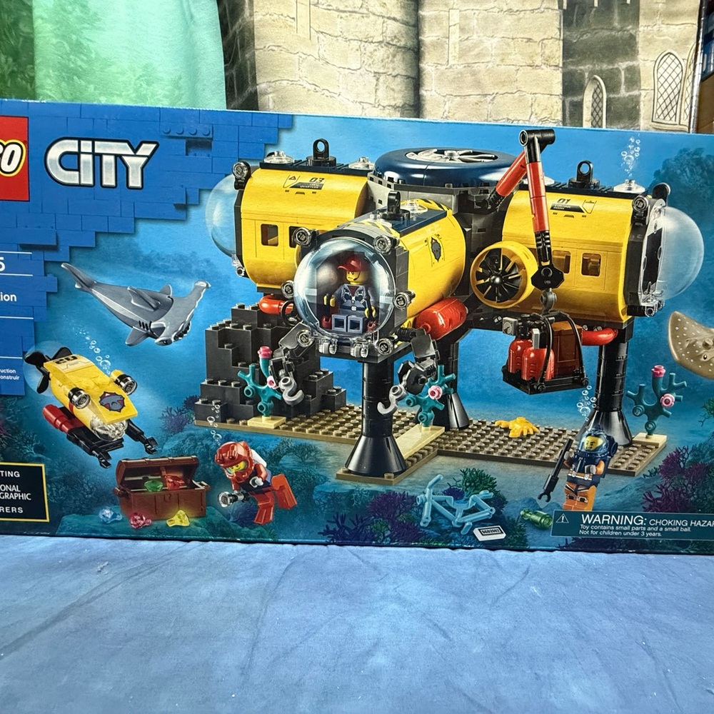 LEGO City Ocean Exploration Base - Yellow and Black